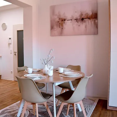 Designsuite Jana Apartment